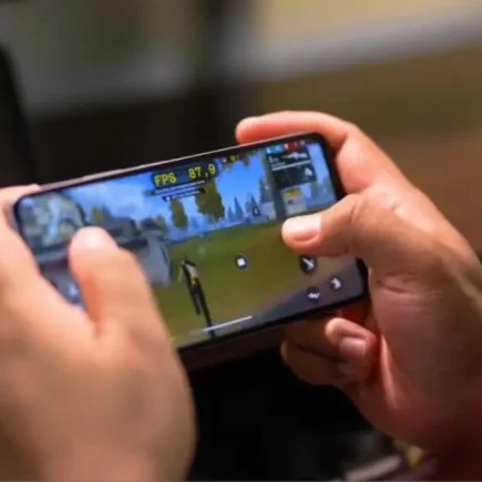 HP 1 Jutaan Kini Bisa Main Game Sekualitas Konsol PS4, Tapi Gamer HP Justru Marah – Inilah 3 Hal yang Bikin Mereka Kecewa