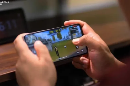 HP 1 Jutaan Kini Bisa Main Game Sekualitas Konsol PS4, Tapi Gamer HP Justru Marah – Inilah 3 Hal yang Bikin Mereka Kecewa